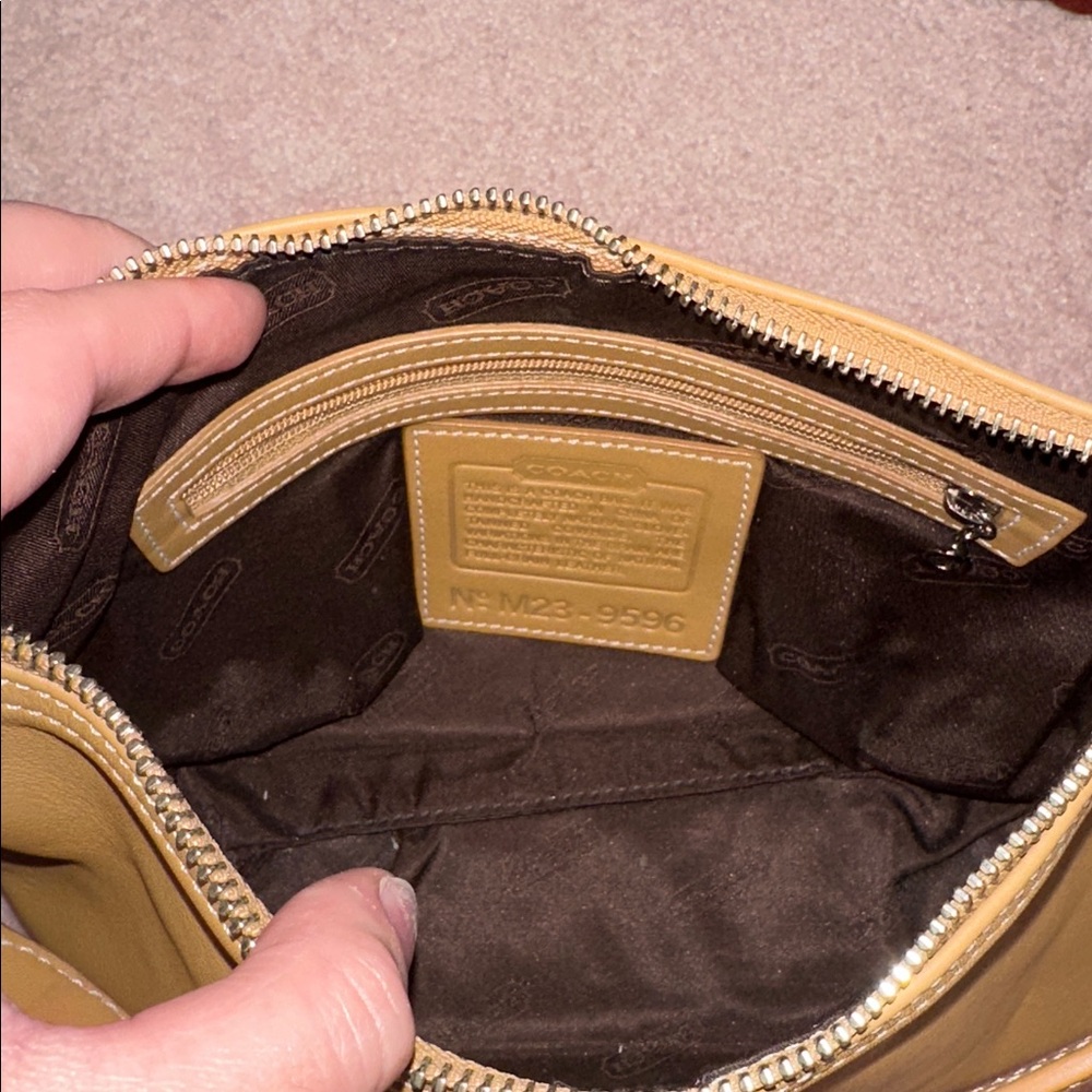 Coach Legacy West Zoe Hobo Shoulder Bag Camel Colored Leather - Picture 7 of 9
